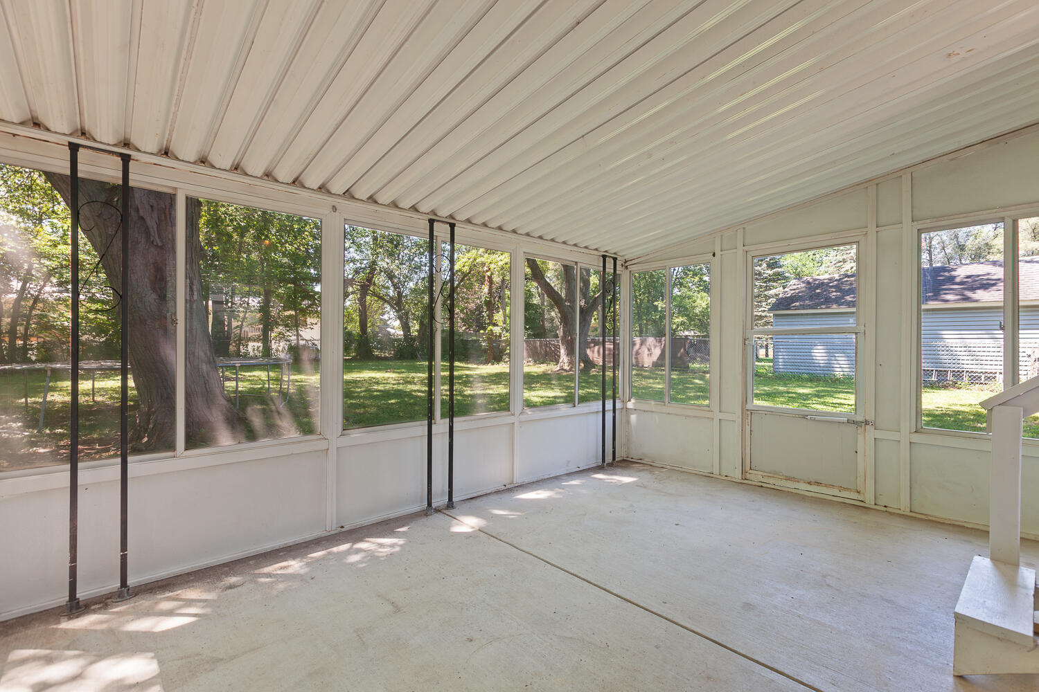 1055 Loren Road Adrian, MI 49221 - Photo 32 of 38 1055 Loren Ave - 1027