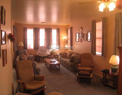 100 Milicity Road Henderson, NV 89012 - Photo 3 of 18 Living Room.