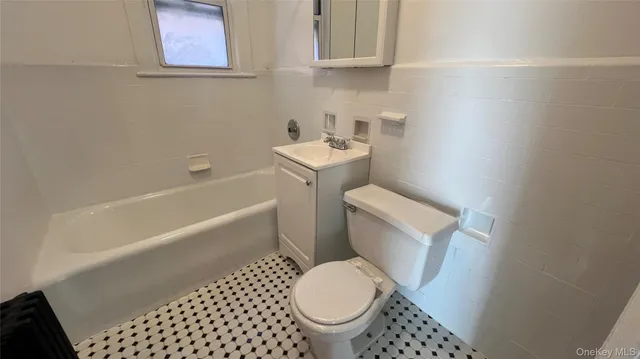 $3,600 | 42-21 64th Street, Unit 2 | Woodside
