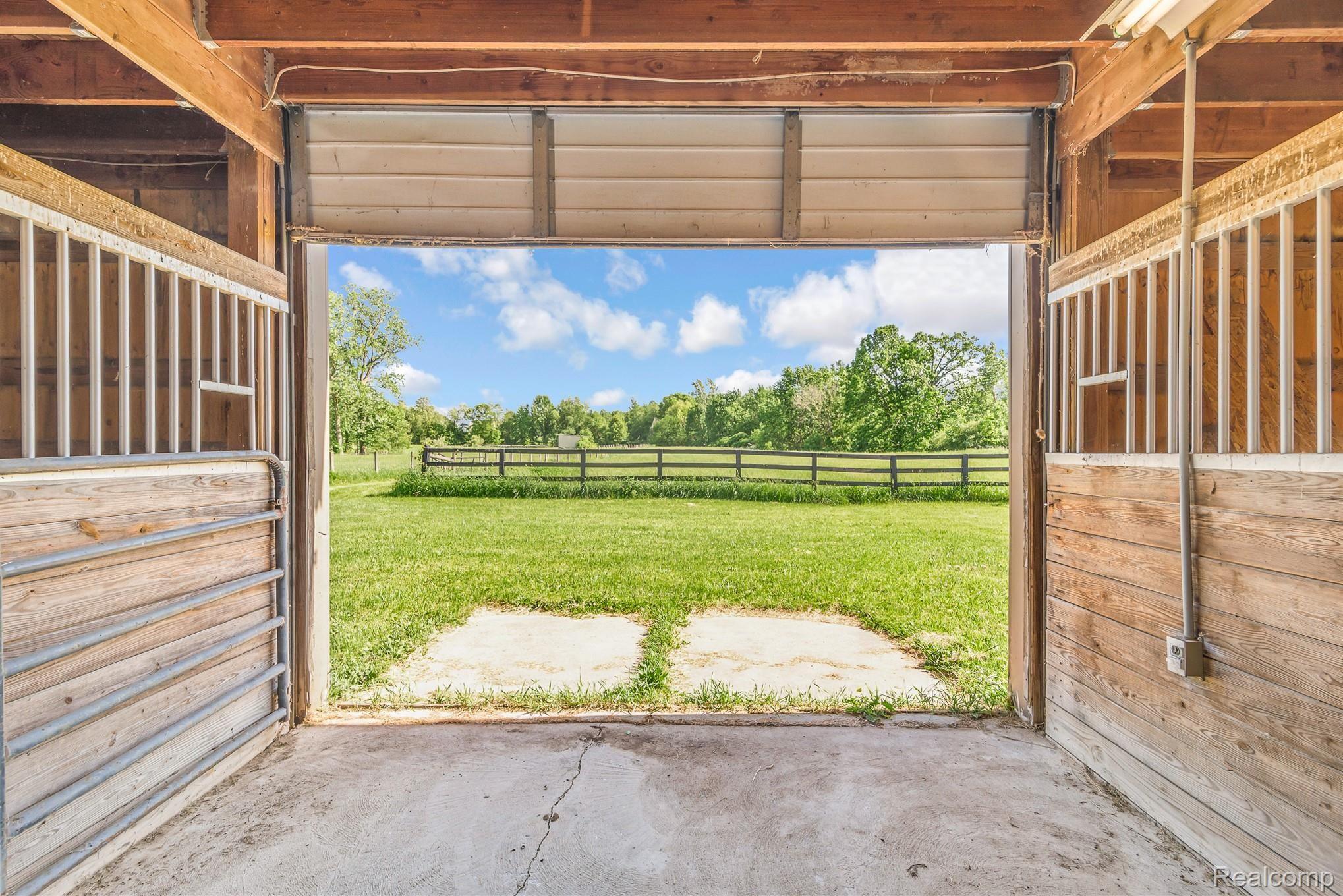 1491 West Sutton Road Metamora, MI 48455 - Photo 58 of 60 DSC_6291.jpg