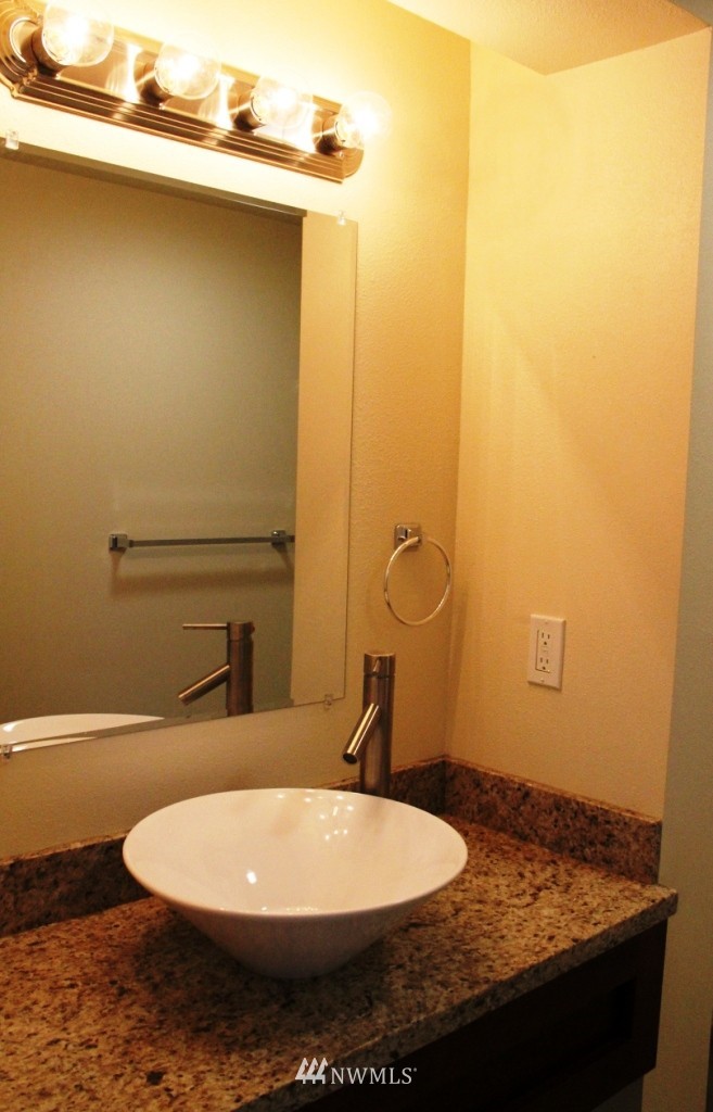 7812 Leschi Road Southwest Tacoma, WA 98498 - Photo 20 of 20 Gallery Image 20