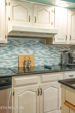 $625,000 | 4600 Gillcrest Drive, Knoxville, TN 37938