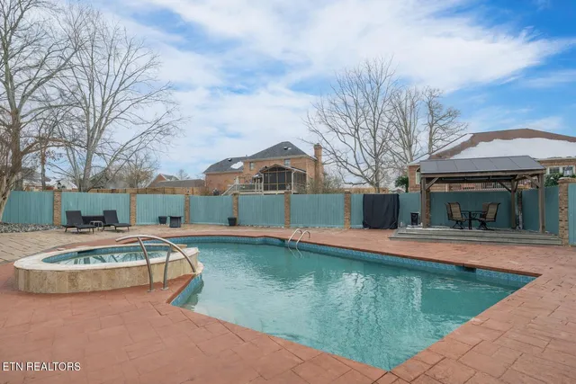 $625,000 | 4600 Gillcrest Drive, Knoxville, TN 37938