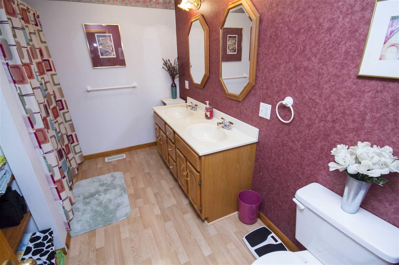9123 Illinois Road Fort Wayne, IN 46804 - Photo 18 of 30 Gallery Image 18