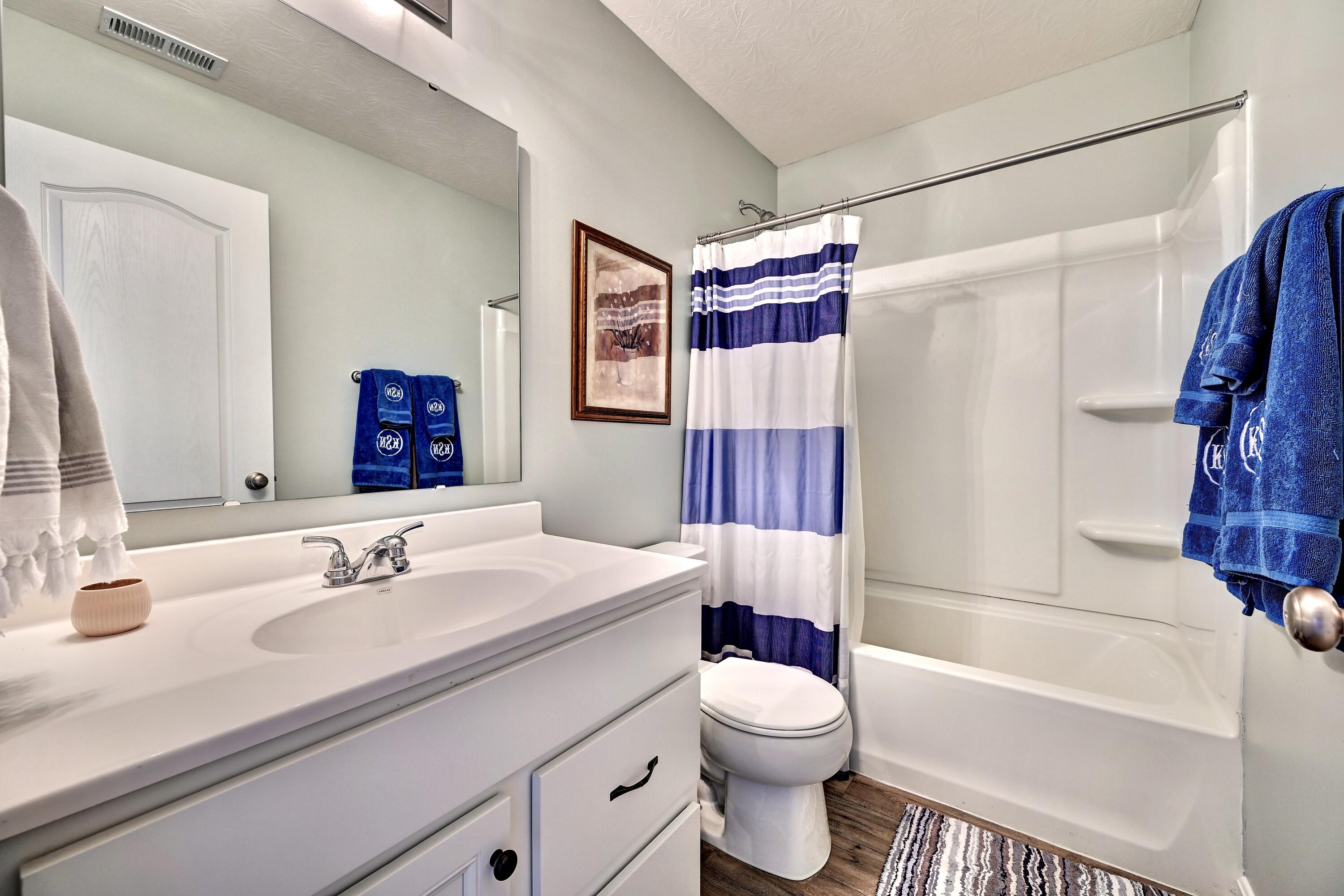 2260 Piazza Ridge Covington, KY 41017 - Photo 19 of 33 DSC_5916_17_18_19_20Interior01