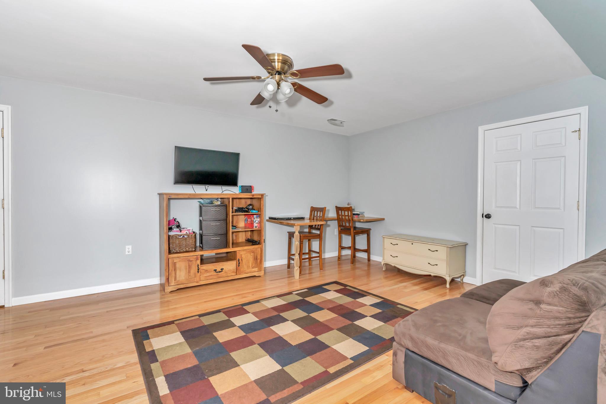3535 Sandy Bend Road Marydel, DE 19964 - Photo 28 of 52 Living Room- 2nd floor