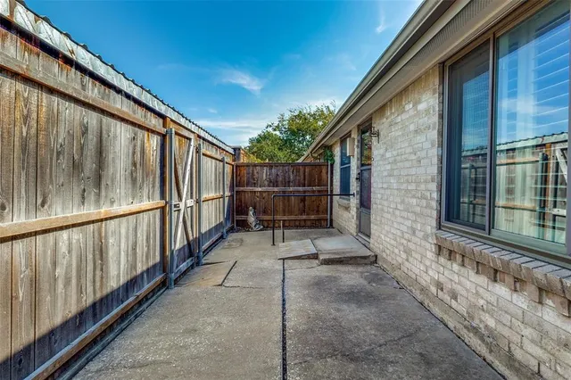 $2,150 | 13853 Leinsper Green Drive, Dallas, TX 75240