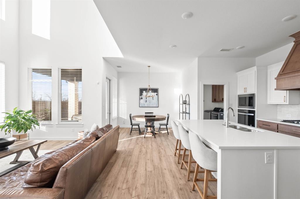 817 Isabel Street Celina, TX 75009 - Photo 7 of 39