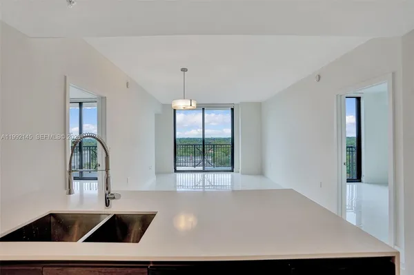 $5,400 | 301 Altara Avenue, Unit 819, Coral Gables, FL 33146