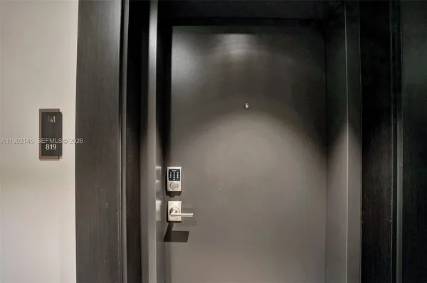 $5,400 | 301 Altara Avenue, Unit 819, Coral Gables, FL 33146