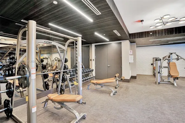 $5,400 | 301 Altara Avenue, Unit 819, Coral Gables, FL 33146