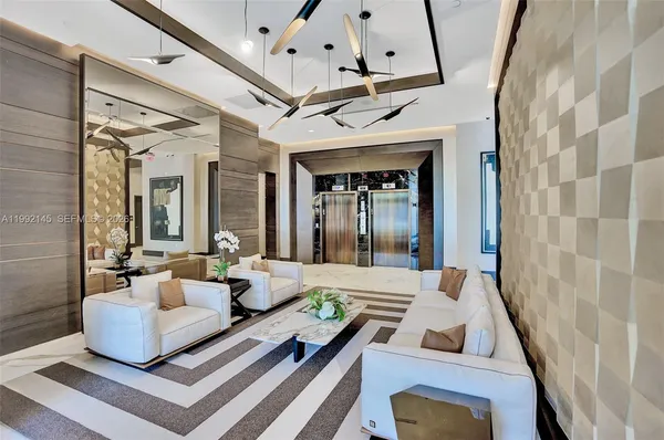 $5,400 | 301 Altara Avenue, Unit 819, Coral Gables, FL 33146