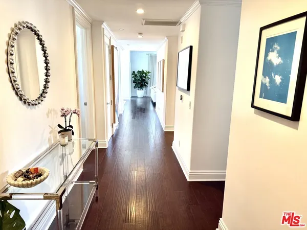 $1,199,000 | 1316 Amherst Avenue, Unit 402, Los Angeles, CA 90025