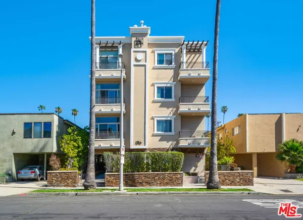 $1,199,000 | 1316 Amherst Avenue, Unit 402, Los Angeles, CA 90025