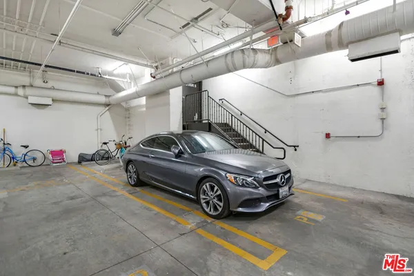 $1,199,000 | 1316 Amherst Avenue, Unit 402, Los Angeles, CA 90025