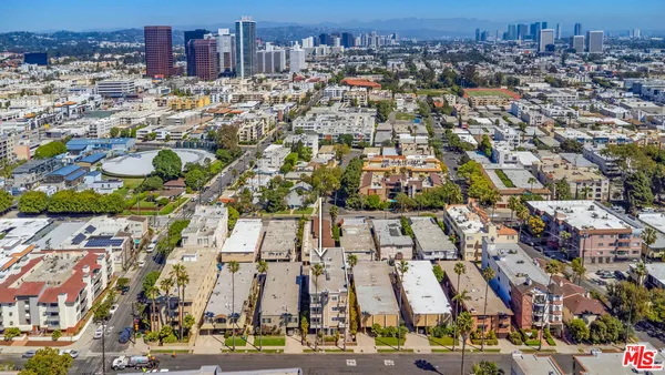 $1,199,000 | 1316 Amherst Avenue, Unit 402, Los Angeles, CA 90025