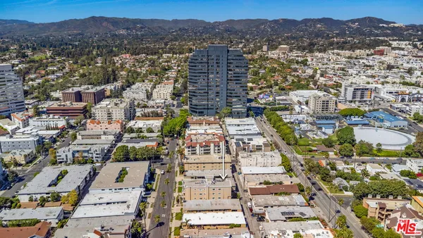 $1,199,000 | 1316 Amherst Avenue, Unit 402, Los Angeles, CA 90025
