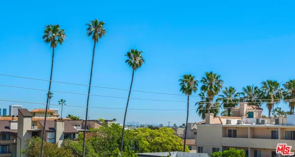$1,199,000 | 1316 Amherst Avenue, Unit 402, Los Angeles, CA 90025