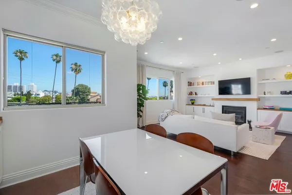 $1,199,000 | 1316 Amherst Avenue, Unit 402, Los Angeles, CA 90025