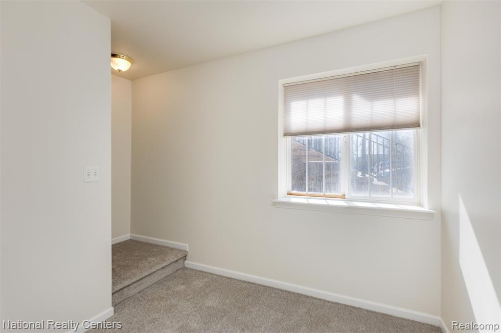 41582 Hamlet Lane, Unit 68 Novi, MI 48375 - Photo 17 of 26