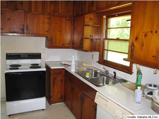 309 21st Avenue Northeast Birmingham, AL 35215 - Photo 2 of 8