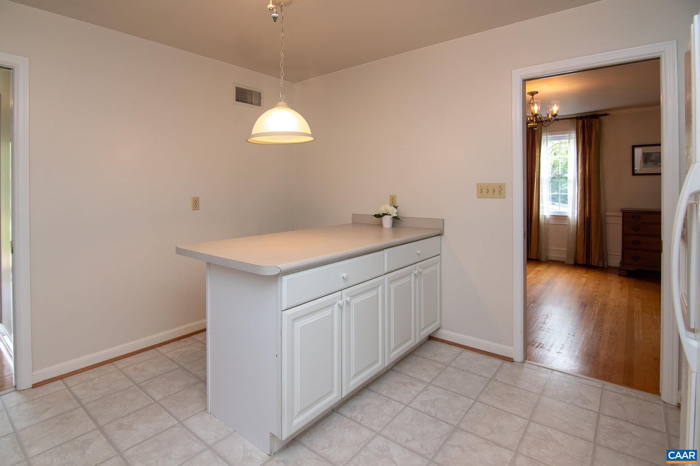 1313 Grove Road Charlottesville, VA 22901 - Photo 5 of 41