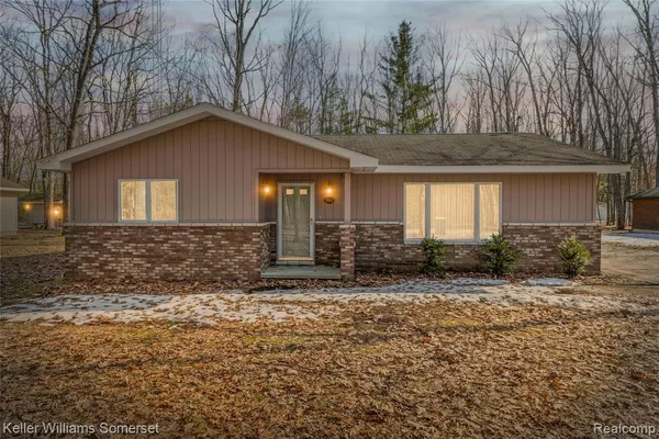 $272,500 | 208 Hitchcock Road, Roscommon, MI 48653
