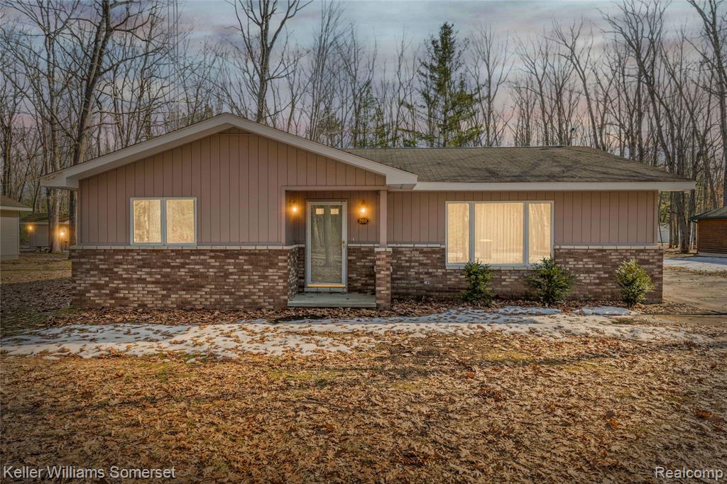 208 Hitchcock Road Roscommon, MI 48653 - Photo 1 of 63