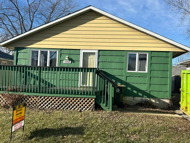 $220,000 | 1408 Barberry Lane, Round Lake Beach, IL 60073