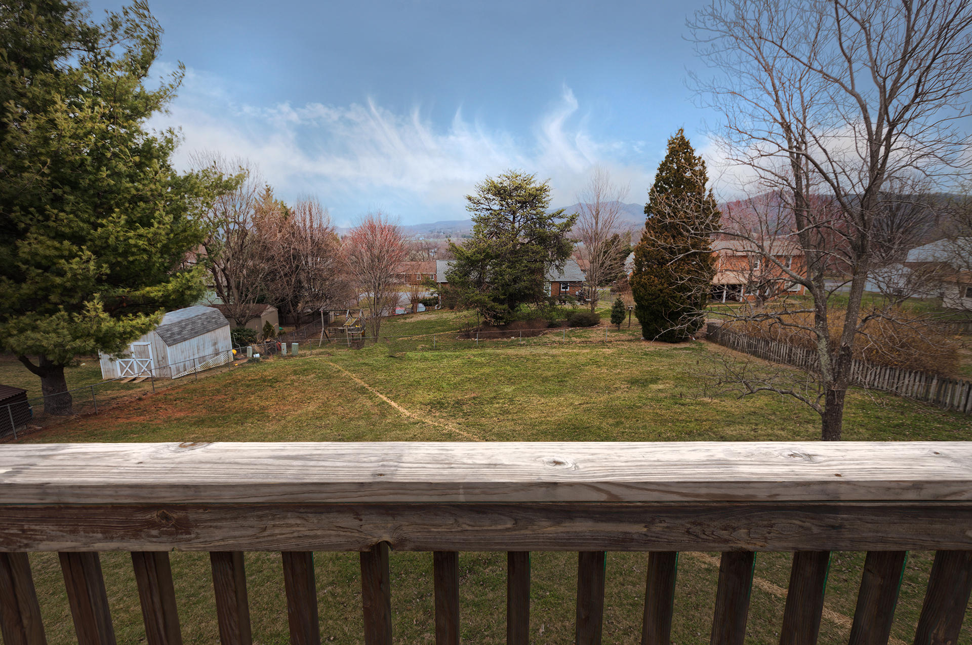 401 Stayman Road Roanoke, VA 24019 - Photo 29 of 31 Large Backyard