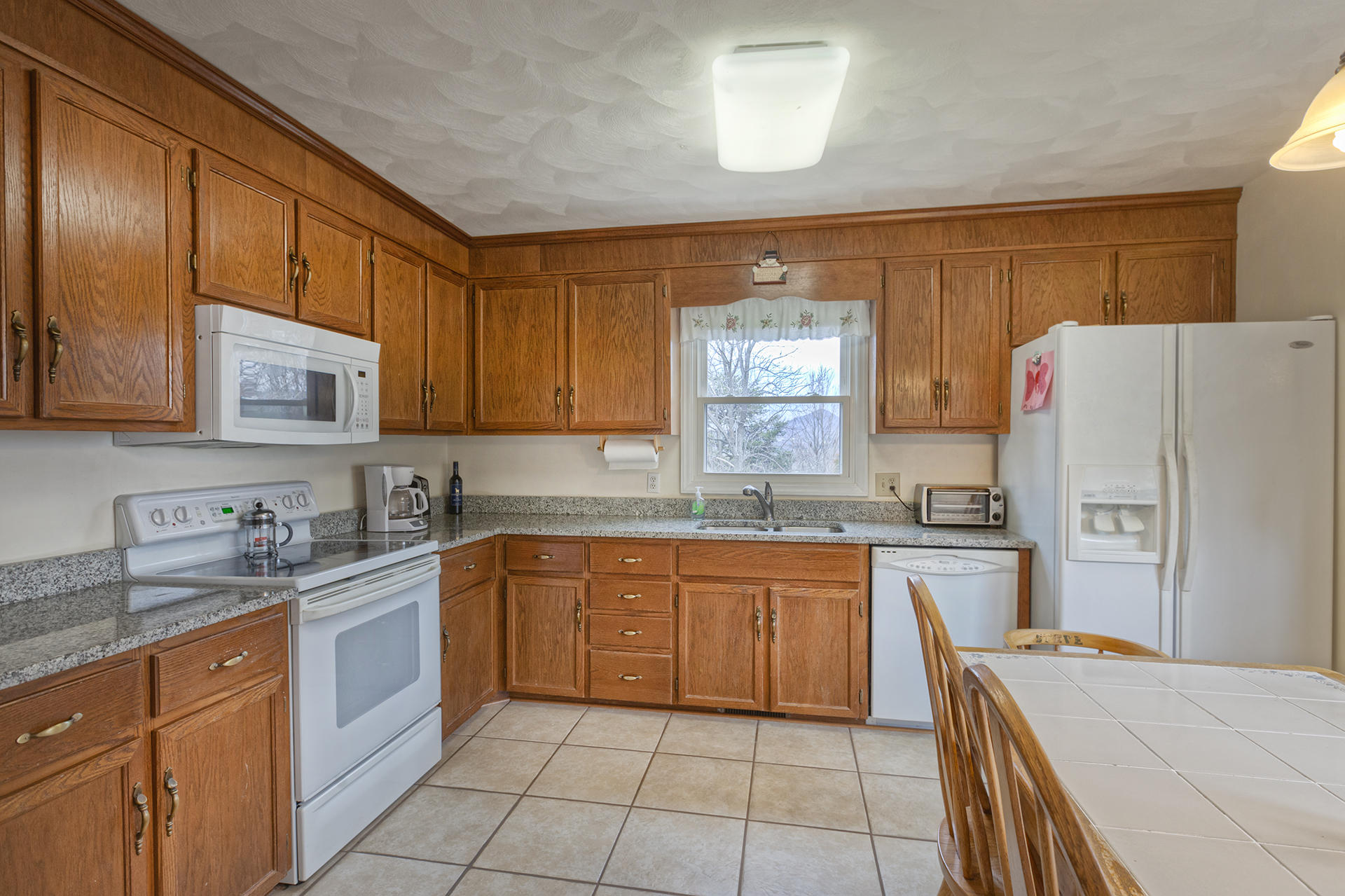 401 Stayman Road Roanoke, VA 24019 - Photo 10 of 31 Great counter space
