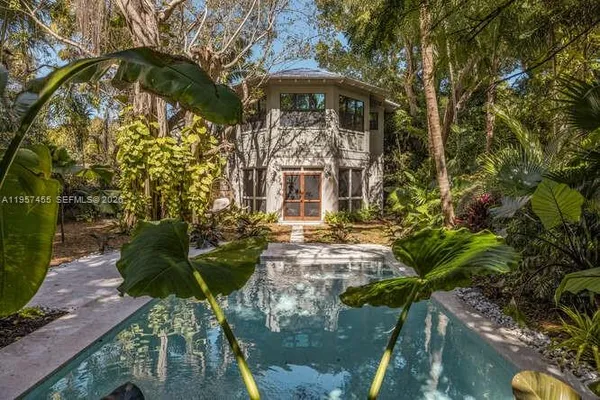 $23,000 | 2330 Overbrook Street, Coconut Grove, FL 33133