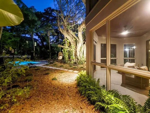 $23,000 | 2330 Overbrook Street, Coconut Grove, FL 33133