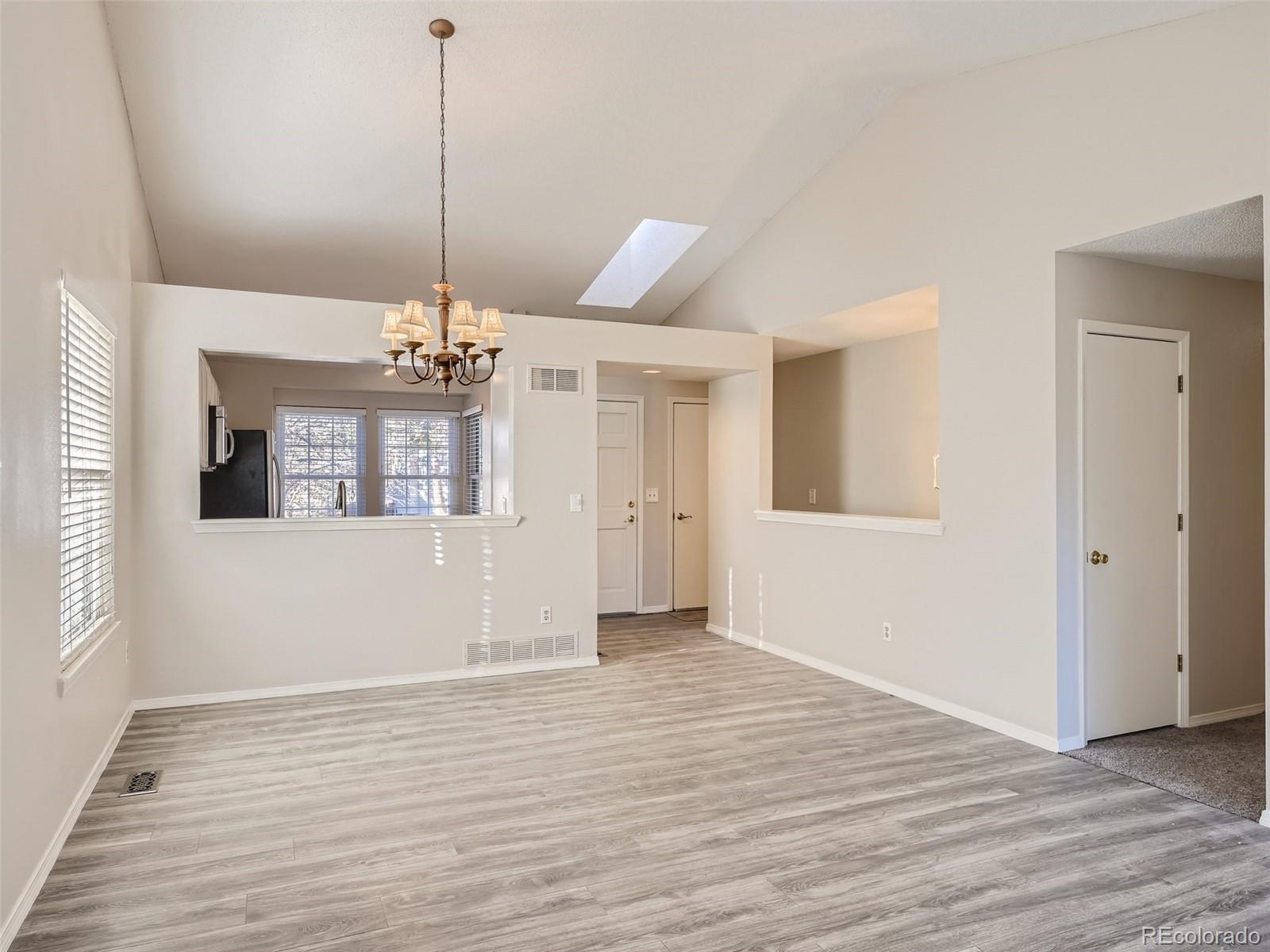 9514 Devonshire Place Highlands Ranch, CO 80126 - Photo 7 of 26 Gallery Image 7
