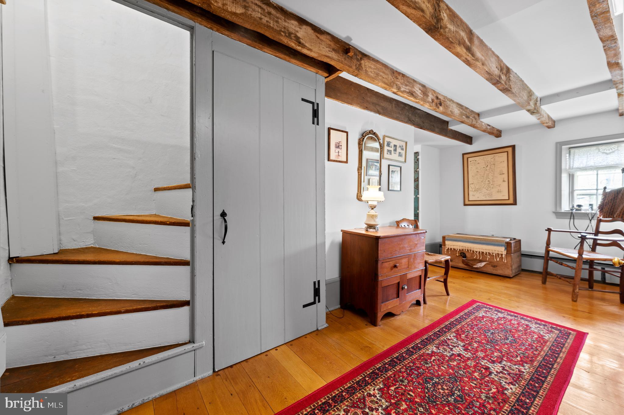 561 Upper Pike Creek Road Newark, DE 19711 - Photo 31 of 36 2nd Floor Landing