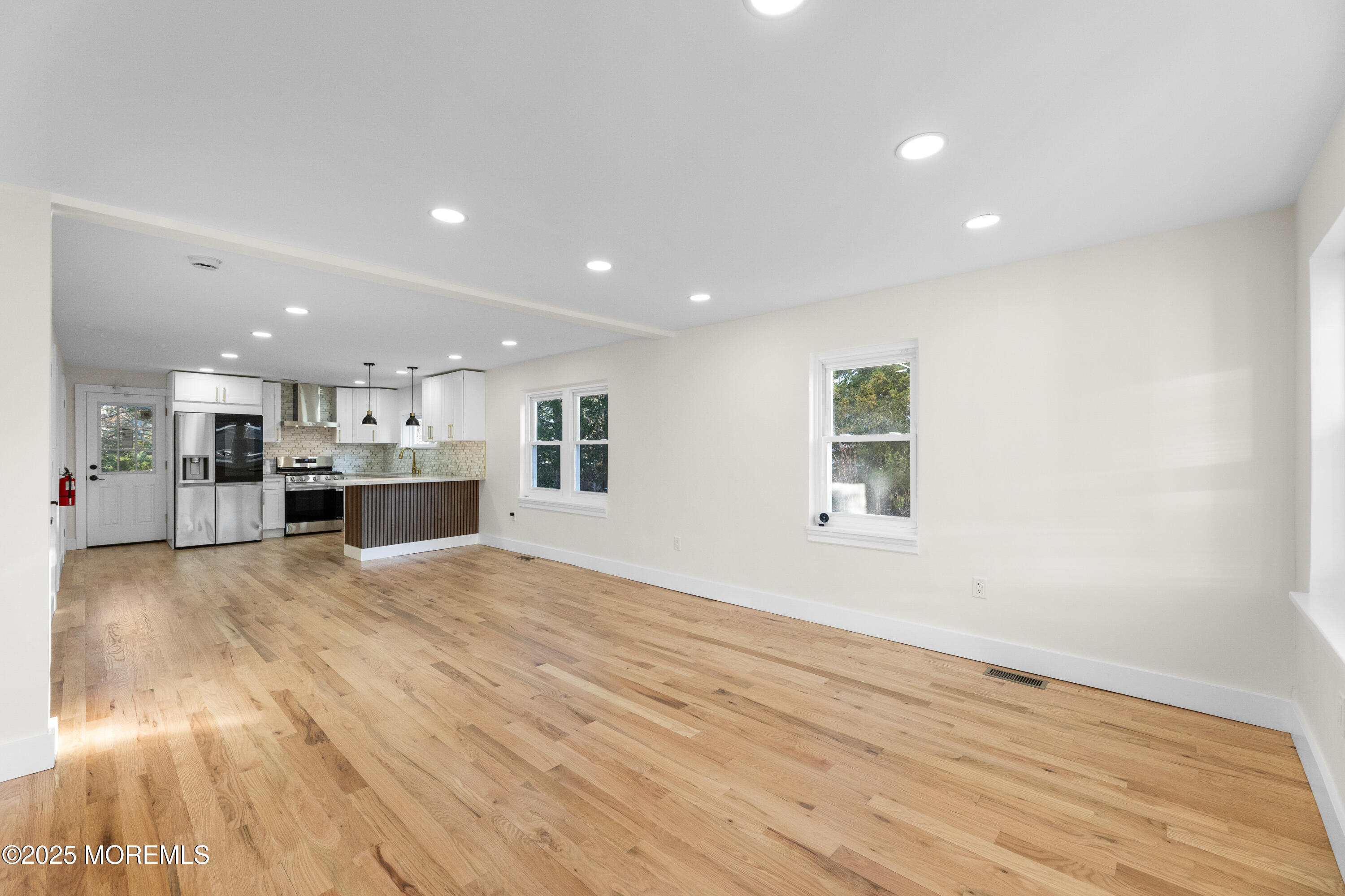 1042 Jarvis Road Sicklerville, NJ 08081 - Photo 4 of 35 1042JarvisRd-1
