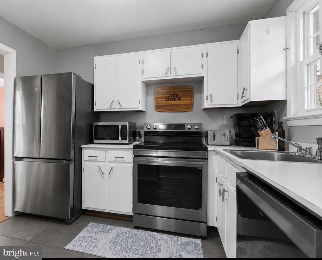 2863 Chippewa Street Bryans Road, MD 20616 - Photo 2 of 20