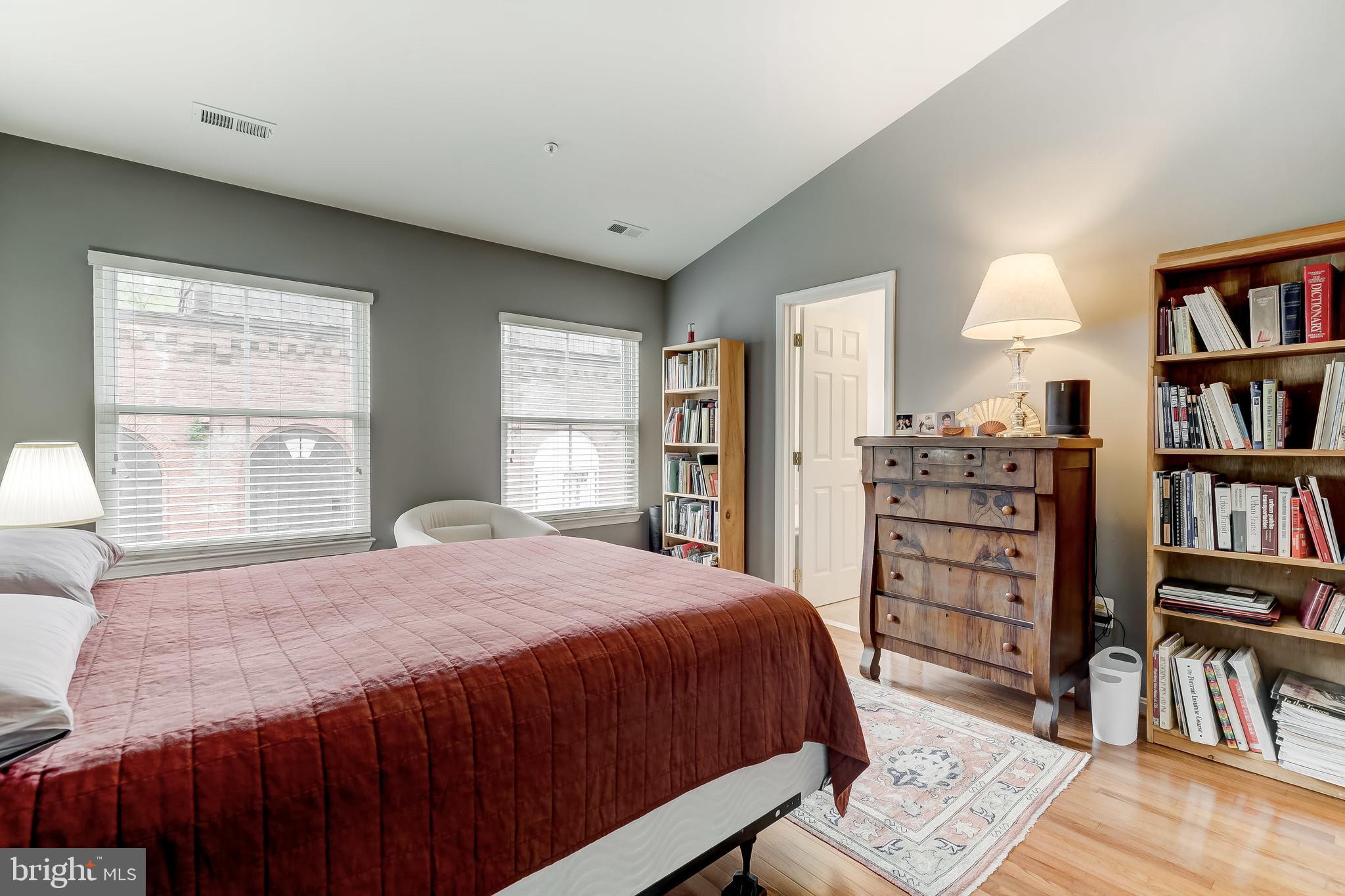 2054 Clipper Park Road Baltimore, MD 21211 - Photo 31 of 46