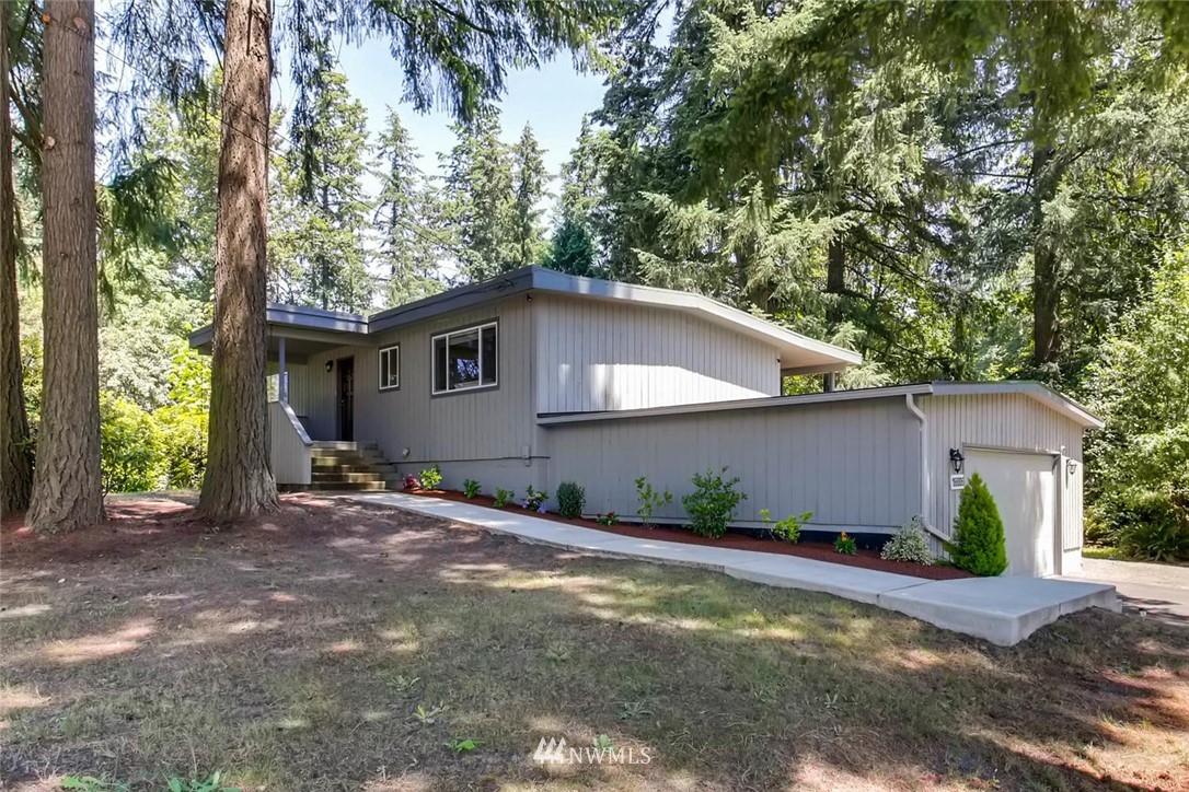16806 Southeast 136th Street Renton, WA 98059 - Photo 1 of 25 Gallery Image 1