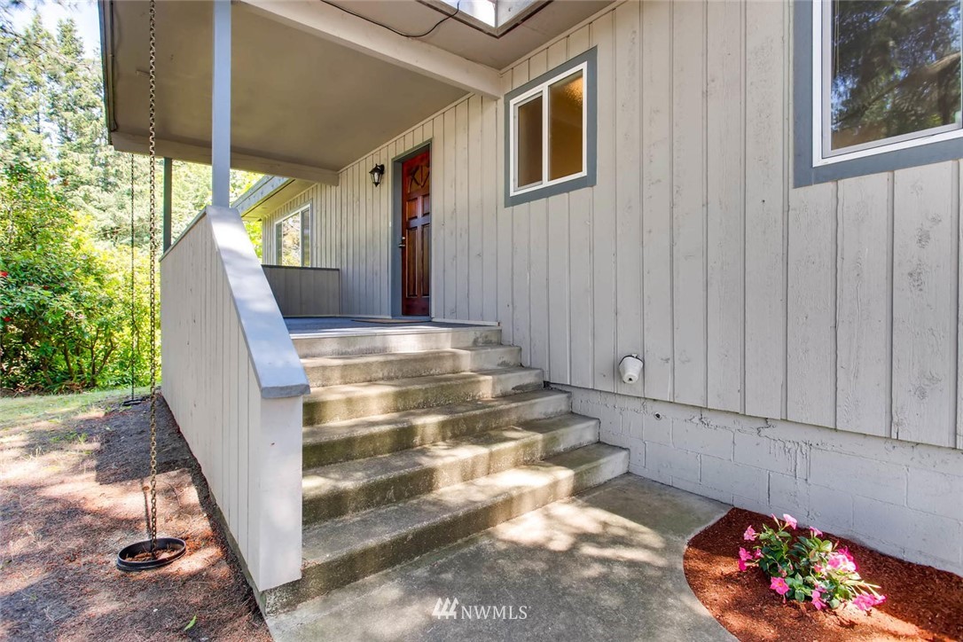 16806 Southeast 136th Street Renton, WA 98059 - Photo 2 of 25 Gallery Image 2