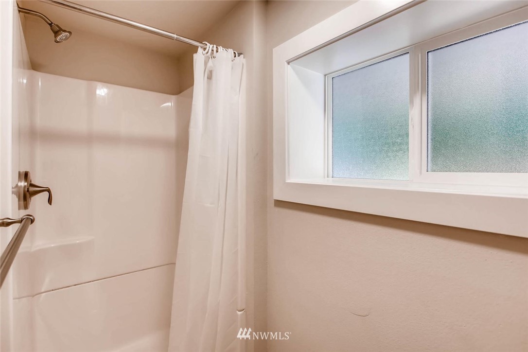 16806 Southeast 136th Street Renton, WA 98059 - Photo 22 of 25 Gallery Image 22