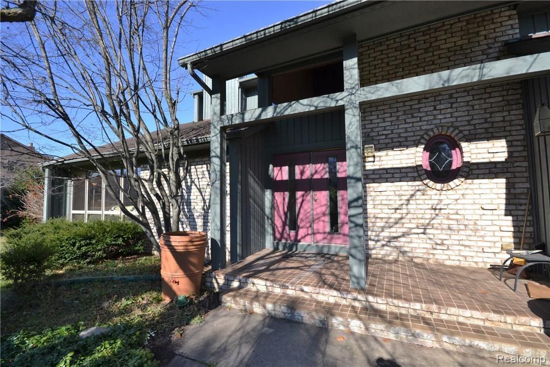 3916 South Michael Road Ann Arbor, MI 48103 - Photo 5 of 61 1 Exterior 4.JPG