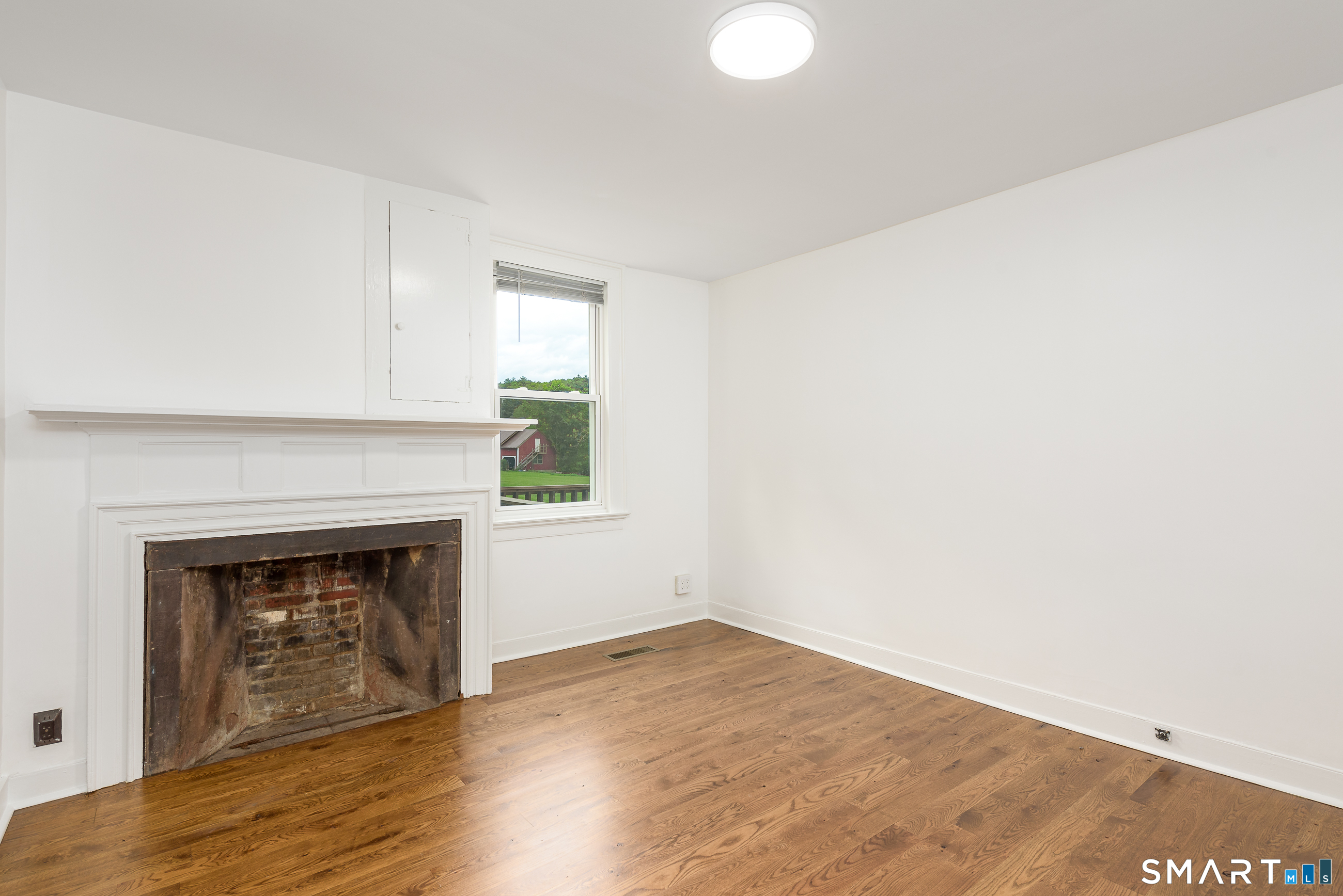 560 Manchester Road Glastonbury, CT 06033 - Photo 15 of 38
