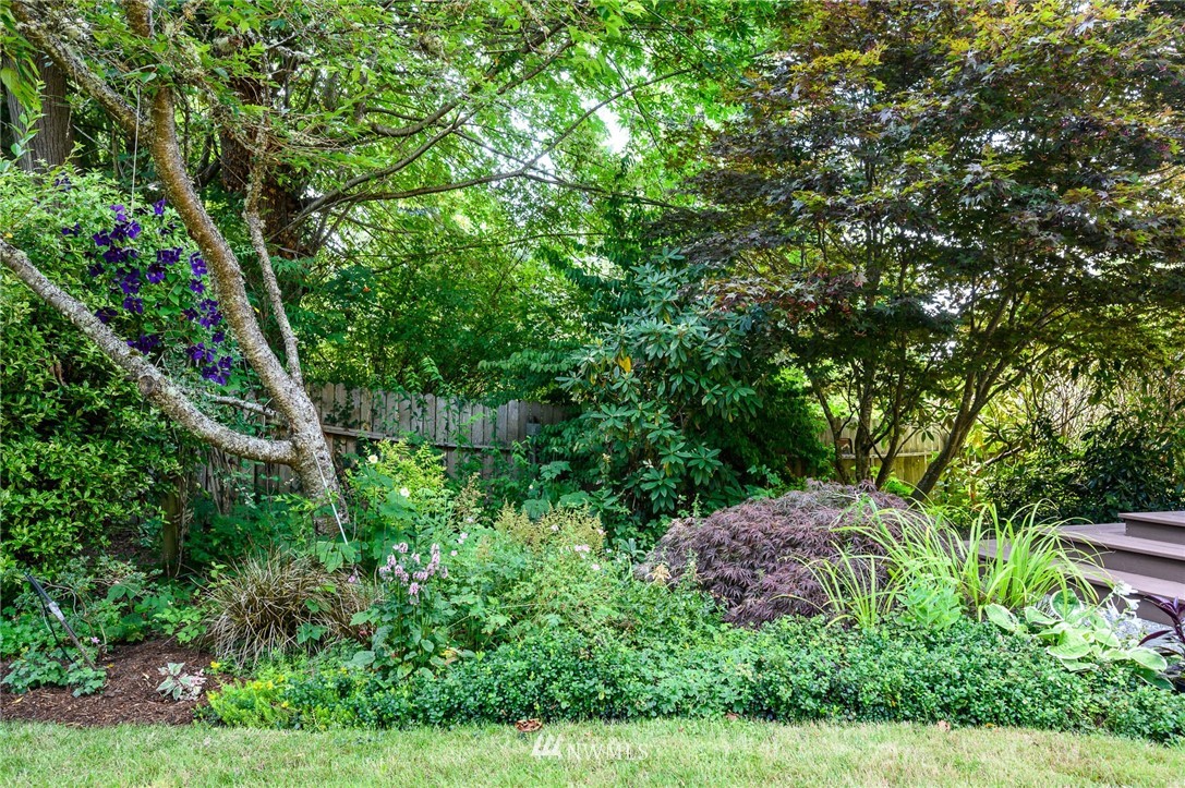 7329 Southwest Maury Park Road Vashon, WA 98070 - Photo 19 of 23 Gallery Image 19