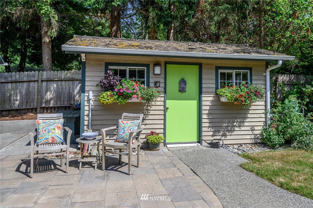 7329 Southwest Maury Park Road Vashon, WA 98070 - Photo 23 of 23 Gallery Image 23