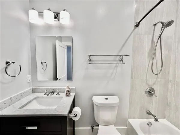 $1,850 | 2011 General Pershing Street, Unit 2A, New Orleans, LA 70115