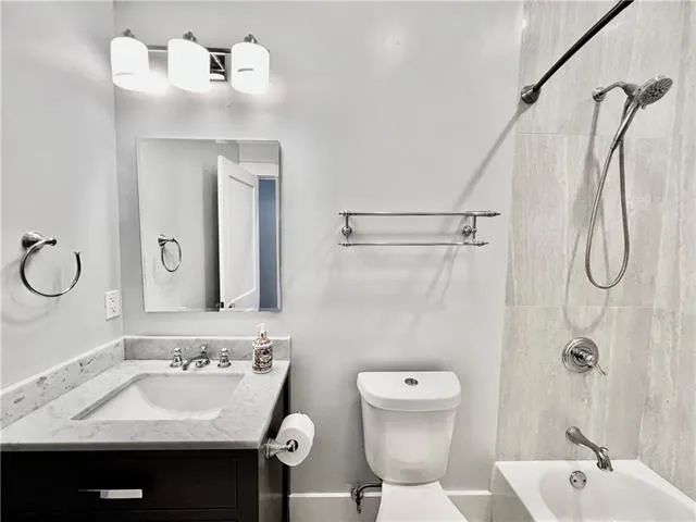 $1,850 | 2011 General Pershing Street, Unit 2A, New Orleans, LA 70115