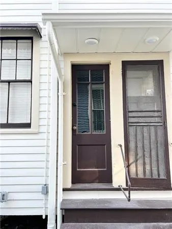 $1,850 | 2011 General Pershing Street, Unit 2A, New Orleans, LA 70115