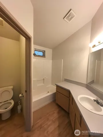 $1,890 | 6317 Barstow Lane Southeast, Unit 8, Lacey, WA 98513