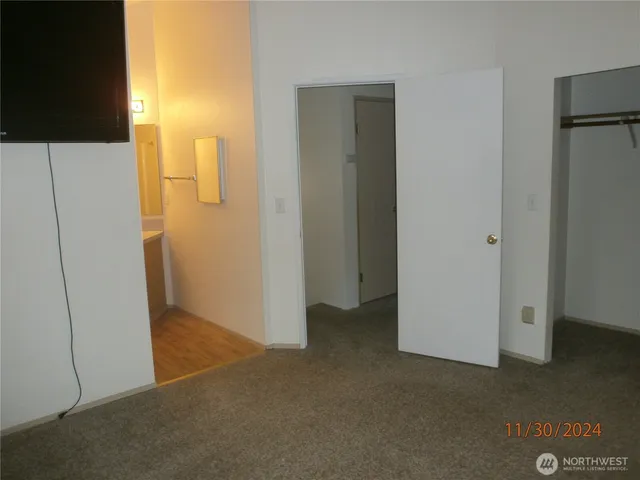 $1,890 | 6317 Barstow Lane Southeast, Unit 8, Lacey, WA 98513